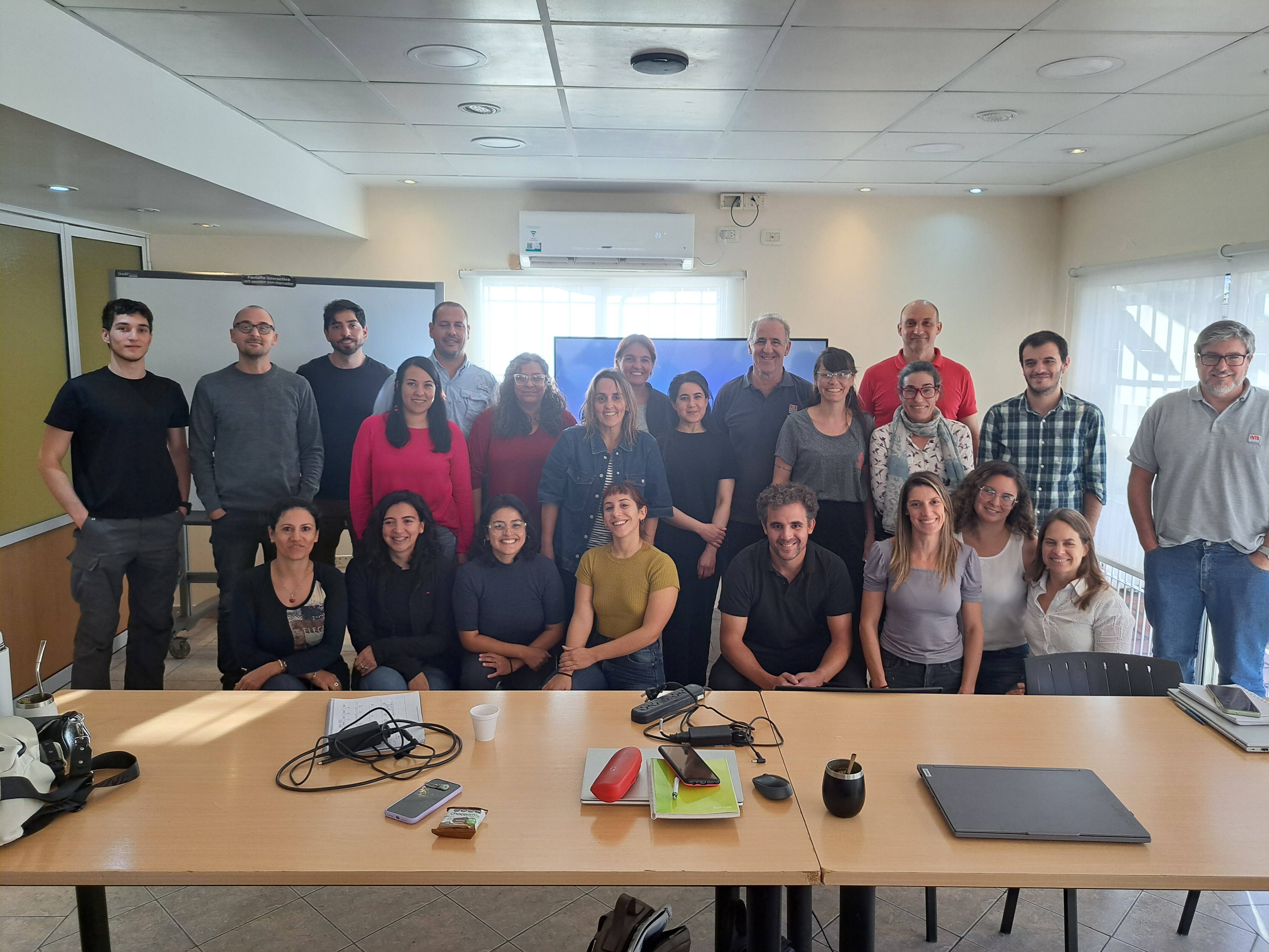 INTA Balcarce strengthens reproductive biotechnology training with intensive course on bovine follicular aspiration