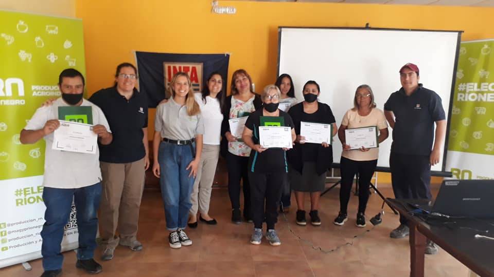 Capacitacion sobre compostaje domiciliario 