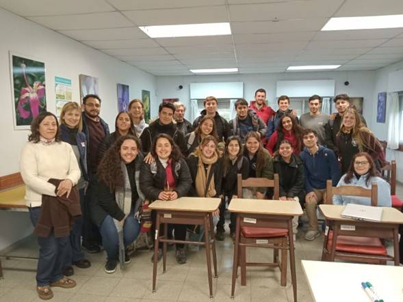 Líder del proyecto Fontagro HLB capacita a estudiantes de agronomía de la UNLu