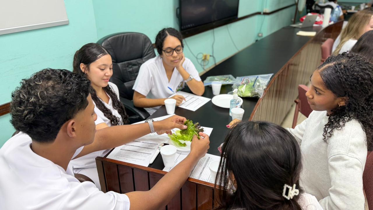 Nutrition students from the University of Panama participate in a lettuce sensory evaluation